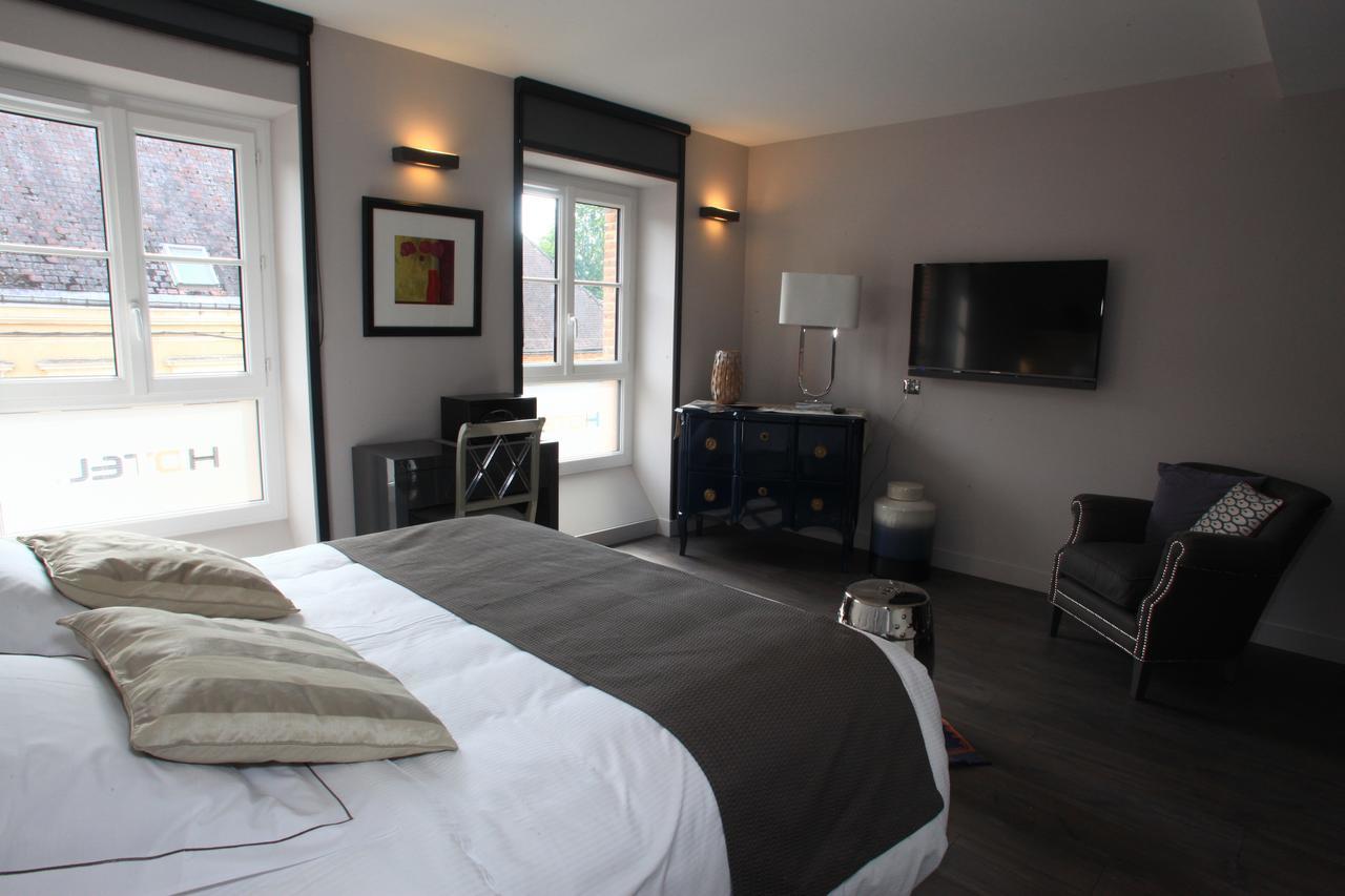 Logis Hotel-Restaurant Le Relais D'Aligre Châteauneuf-en-Thymerais Exteriér fotografie